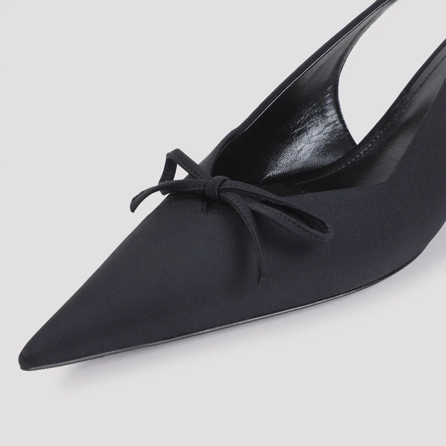 BLACK KNIFE BOW SALON SHOE WITH BOW