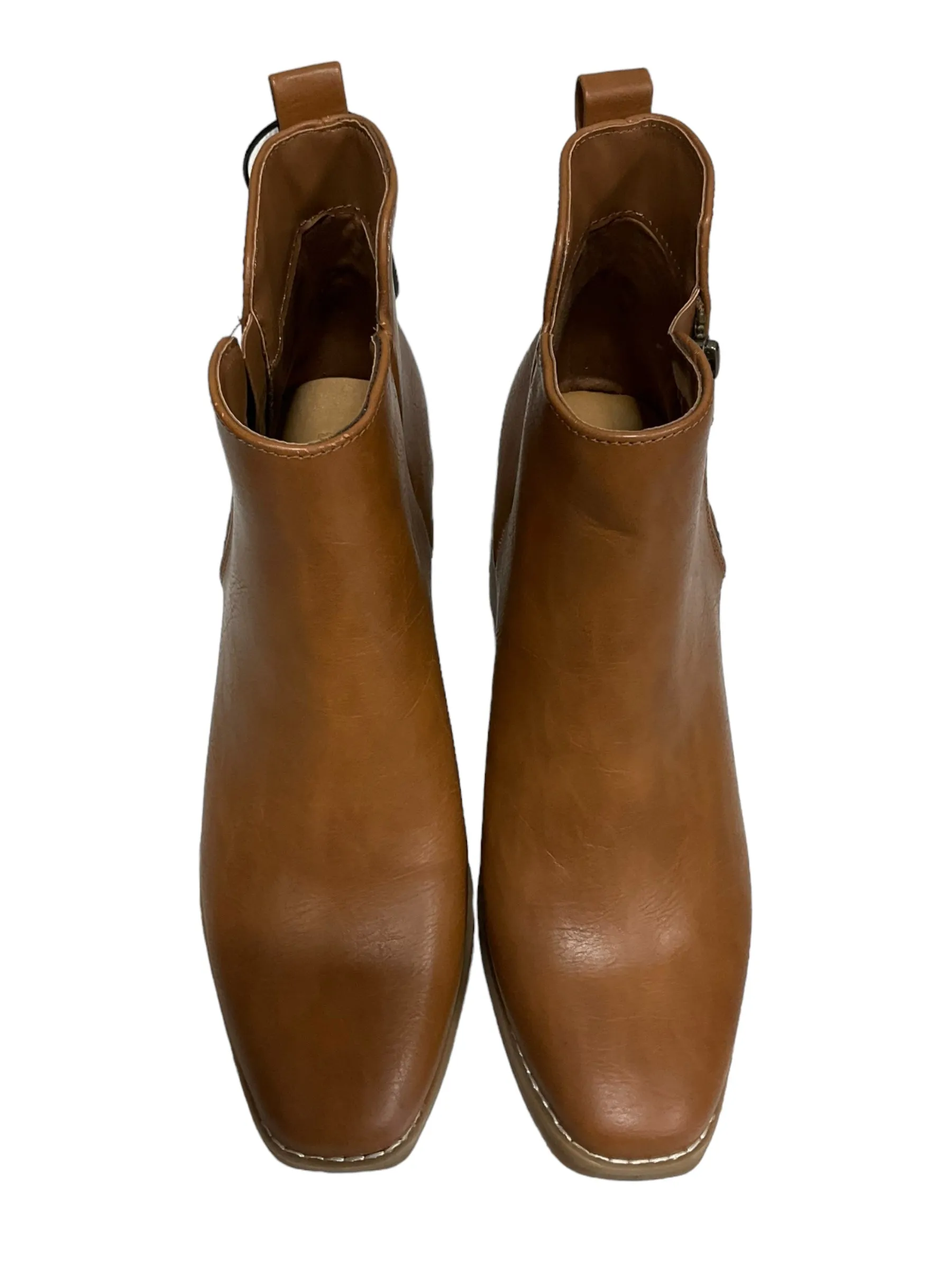Boots Ankle Heels By Universal Thread  Size: 9