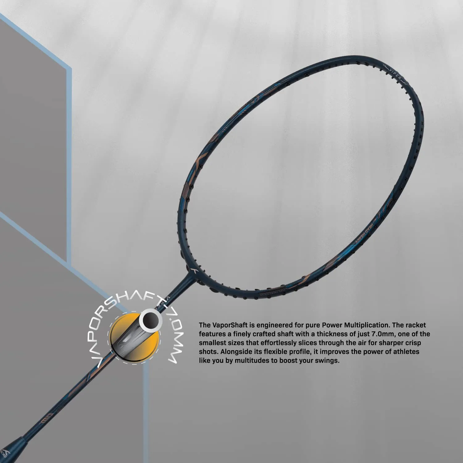 Hundred Viper 900 Carbon Fibre Strung Badminton Racquet