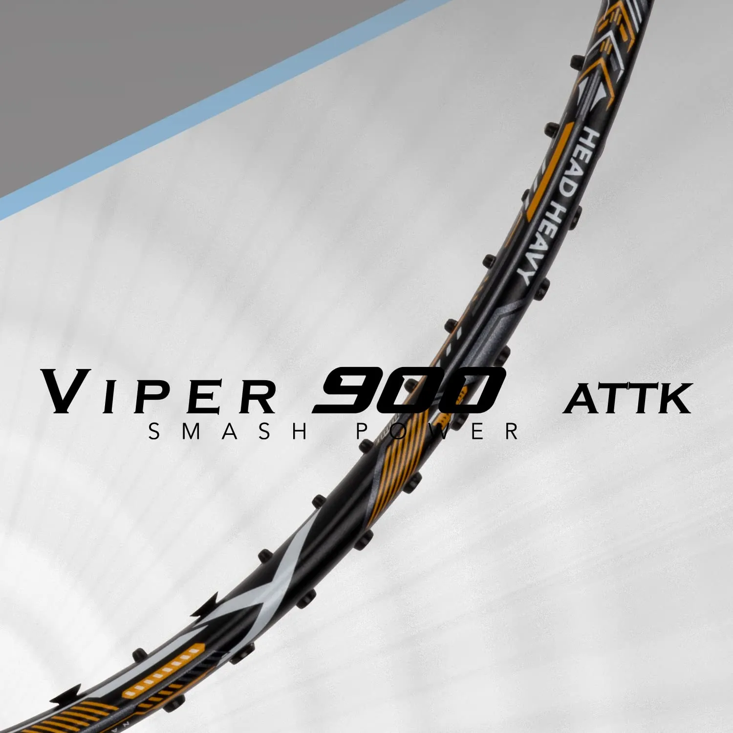 Hundred Viper 900 Carbon Fibre Strung Badminton Racquet