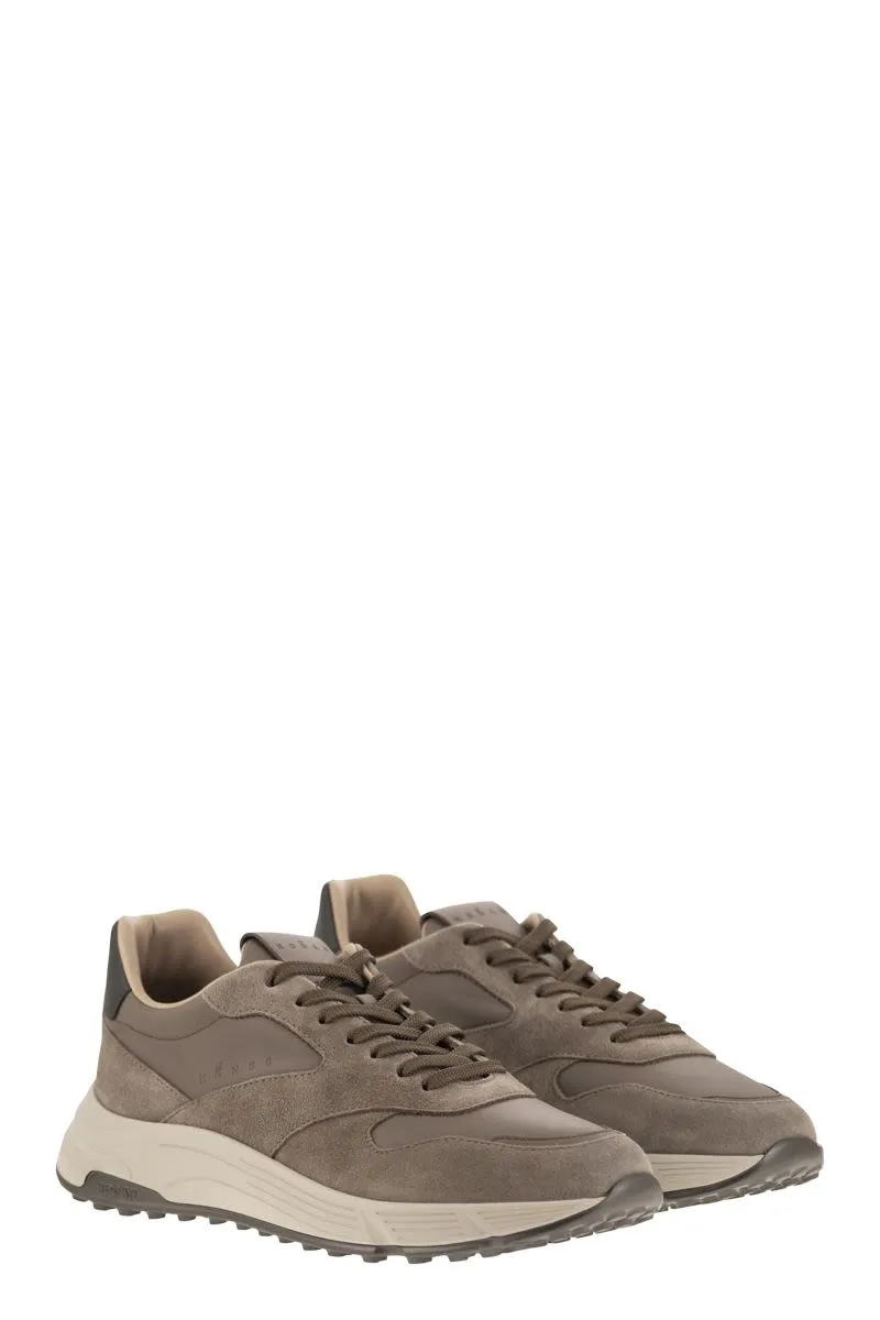 Hyperlight Sneakers