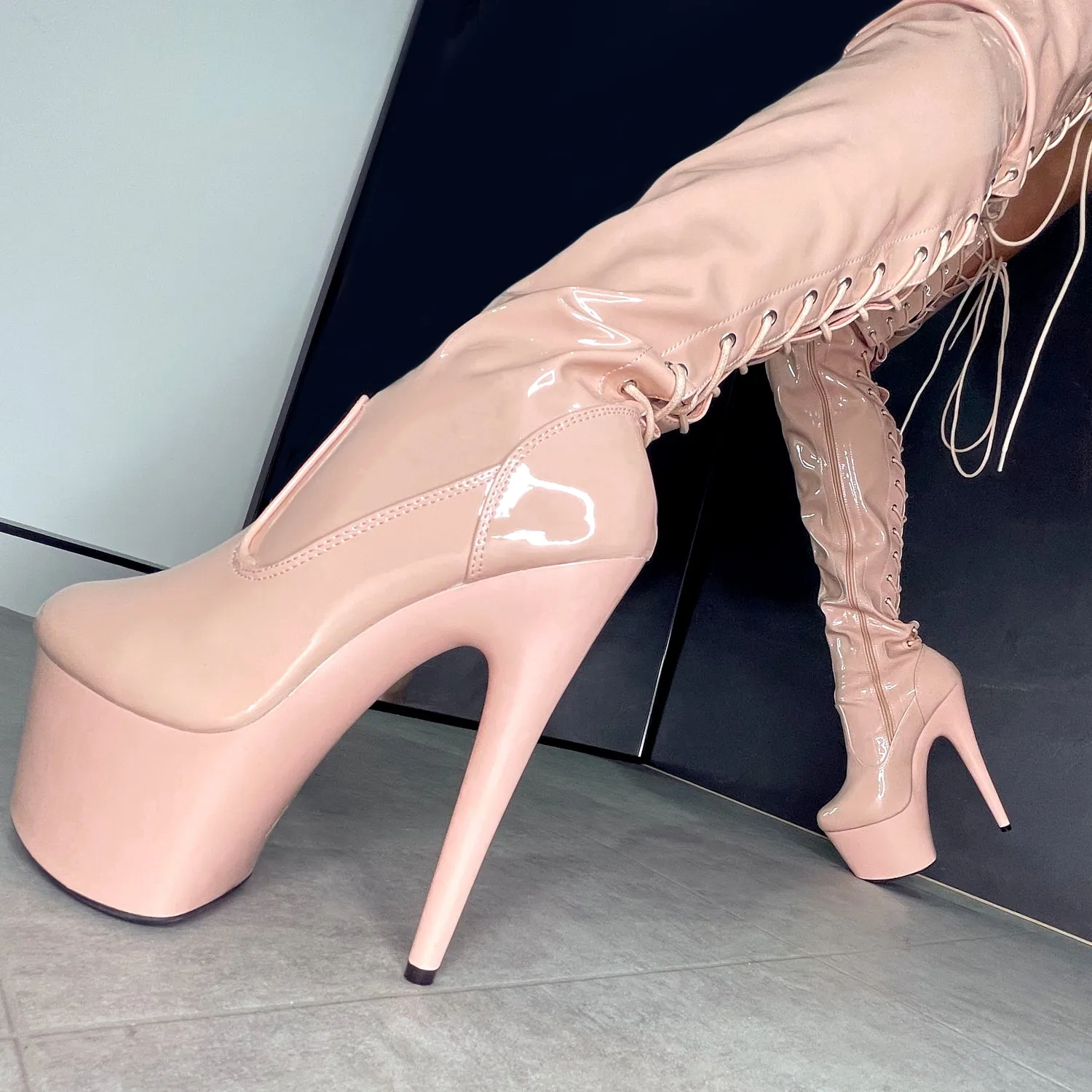 LipKit Thigh High - Dream On - 7 INCH
